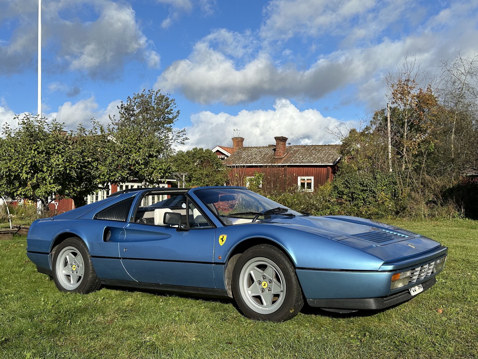 Aussenfoto 1986 Ferrari 328 GTS