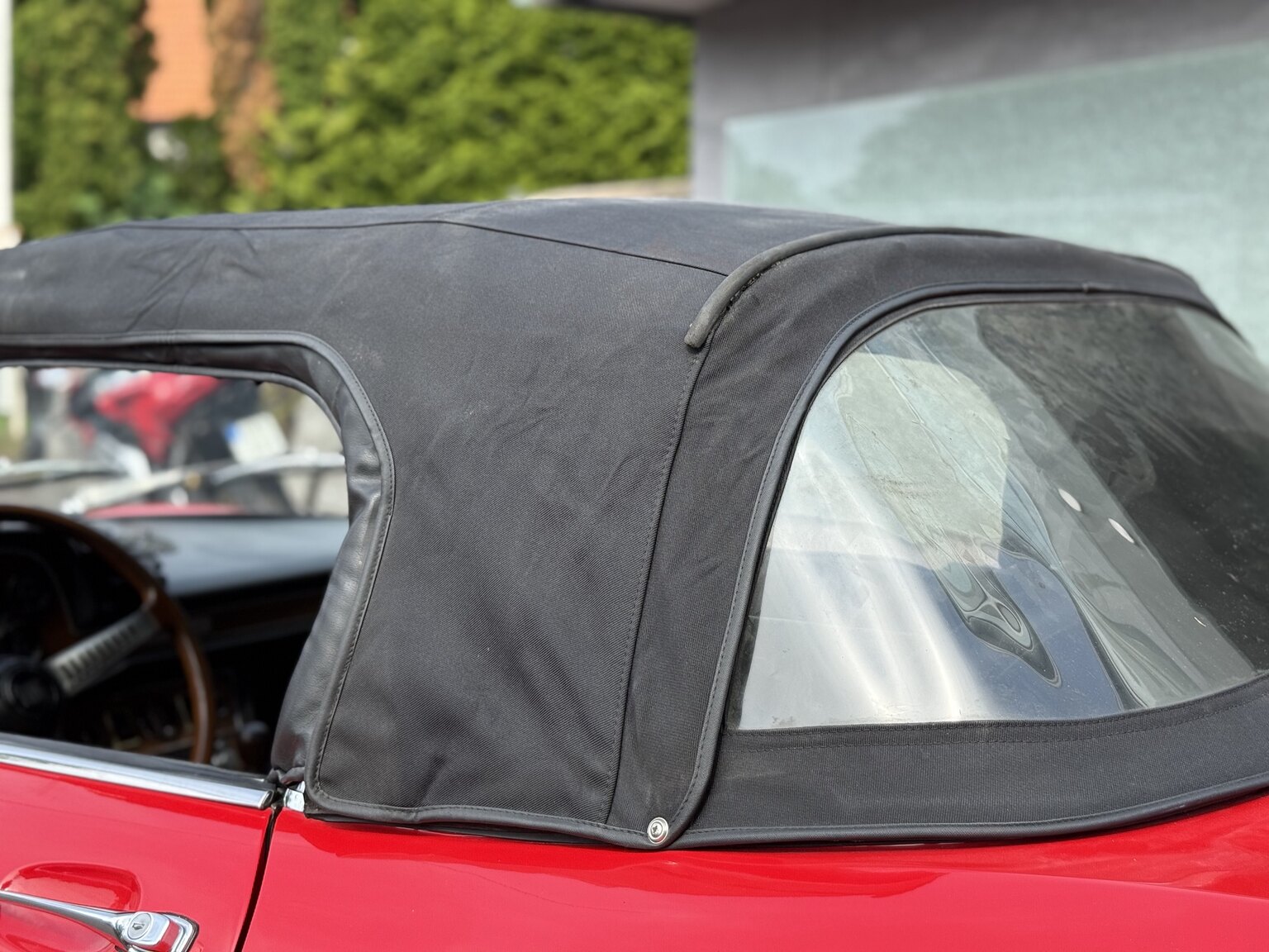 Exterior image of 1968 Fiat Dino Spider