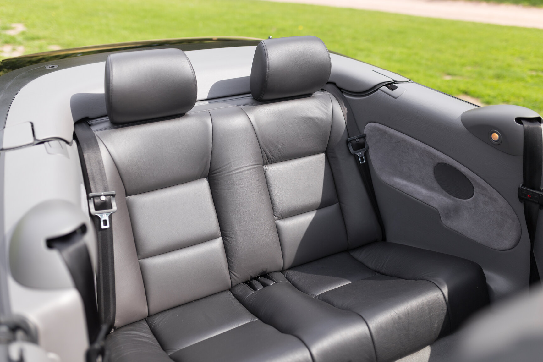Interior image of 1998 Saab 9-3 SE 2.0T Convertible