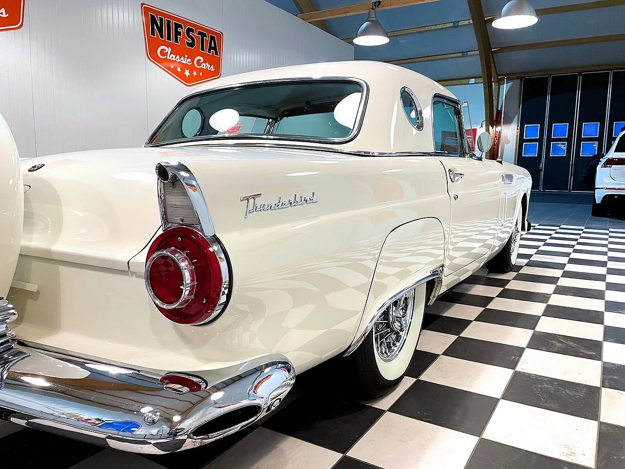 Bild von 1956 Ford Thunderbird (10)
