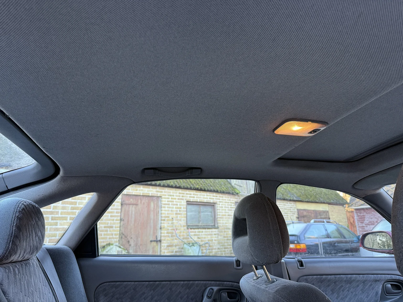 Interiörbild 1992 Mazda 626 Hatchback 2.5 V6 Automatic (27)