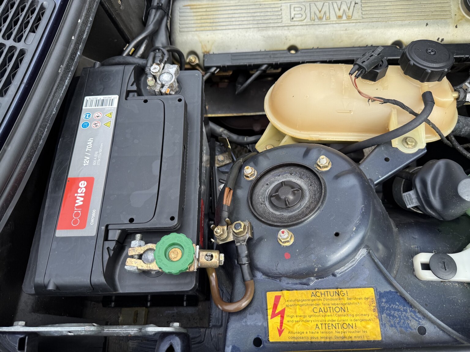 Image of 1987 BMW 325i Convertible mechanics