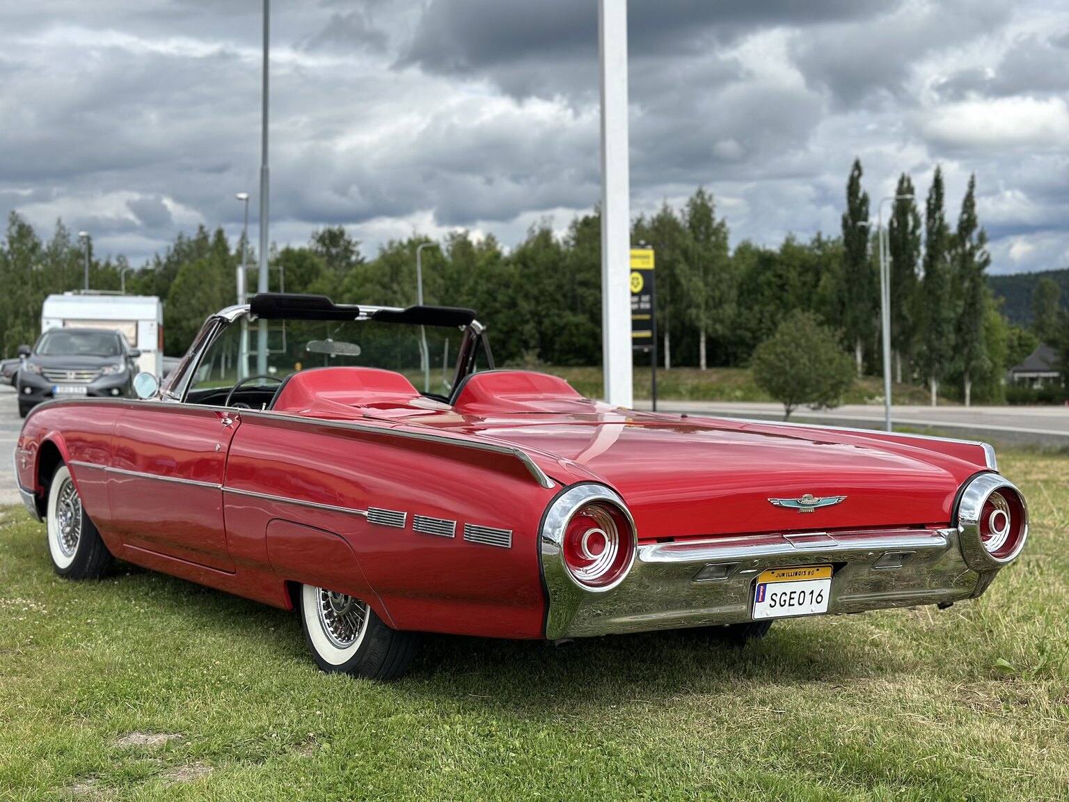 Exteriörbild på 1962 Ford Thunderbird Convertible