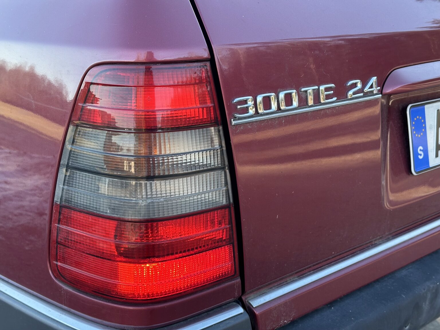 Aussenfoto 1992 Mercedes-Benz 300 TE-24