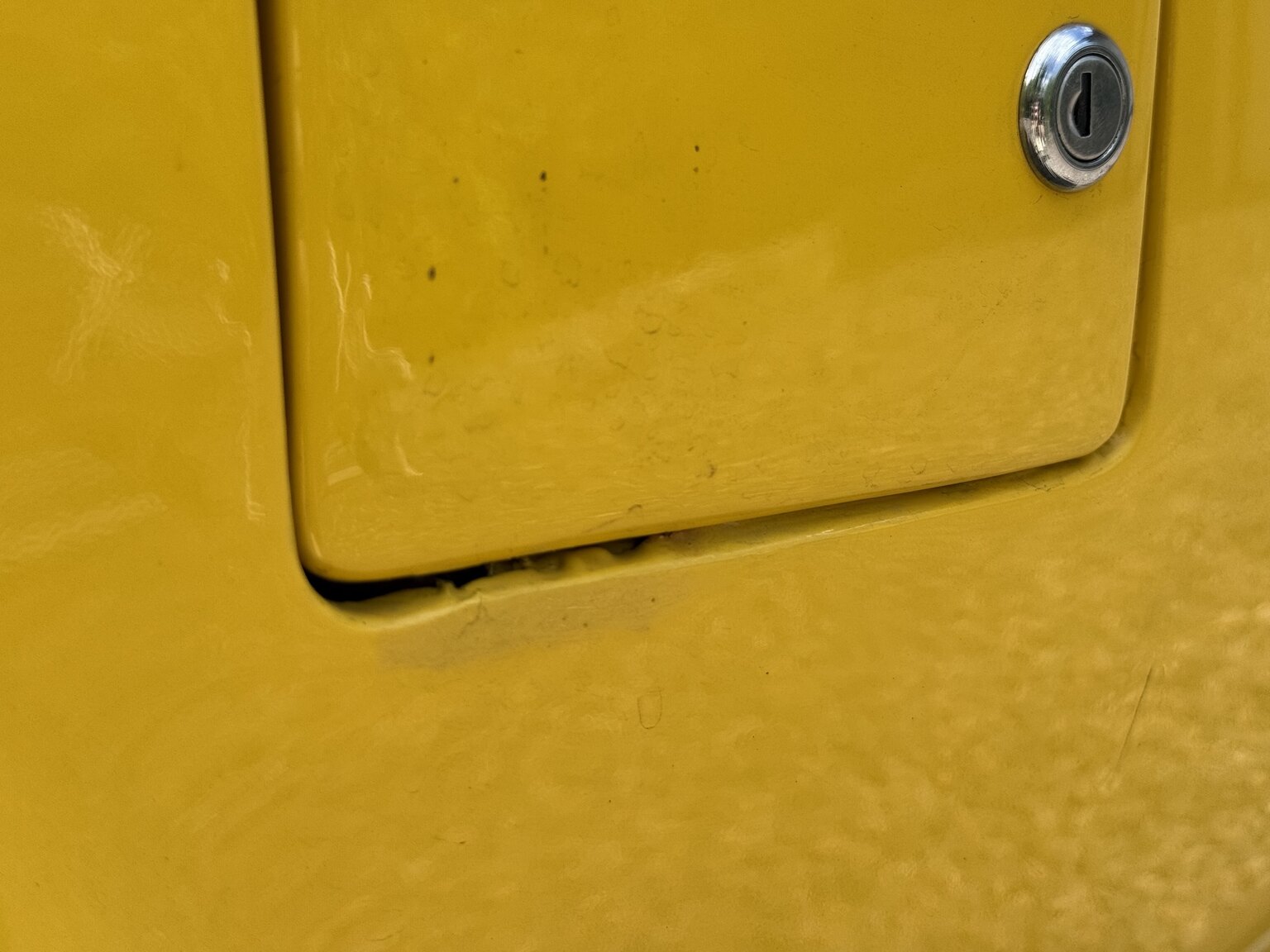 Exterior image of 1974 Alfa Romeo GT 1600 Junior