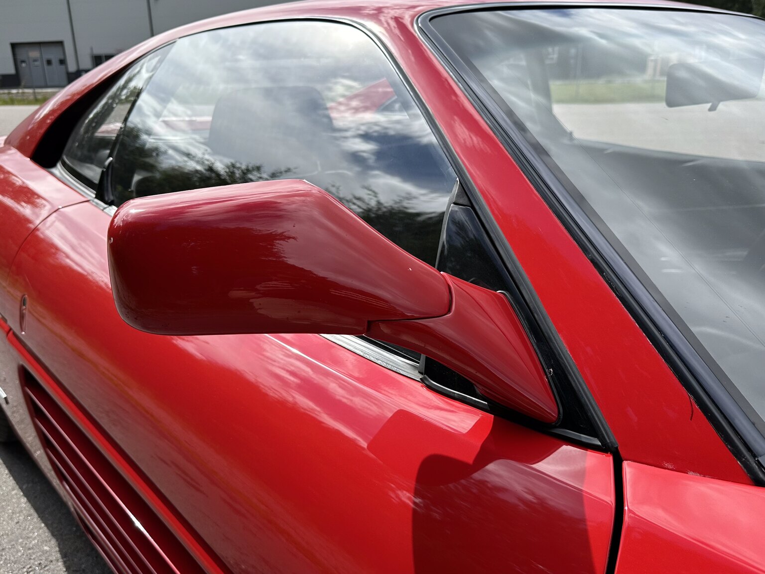 Exterior image of 1990 Ferrari 348 (46)