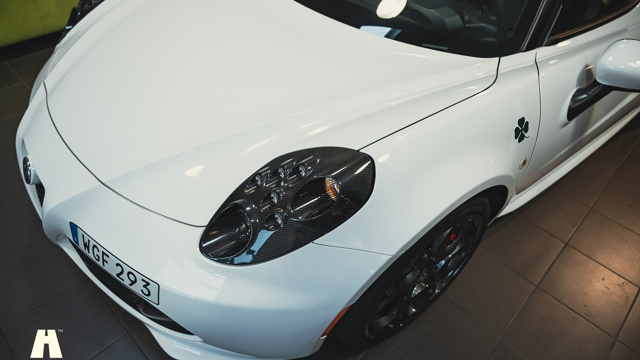 Exterior image of 2016 Alfa Romeo 4C (6)