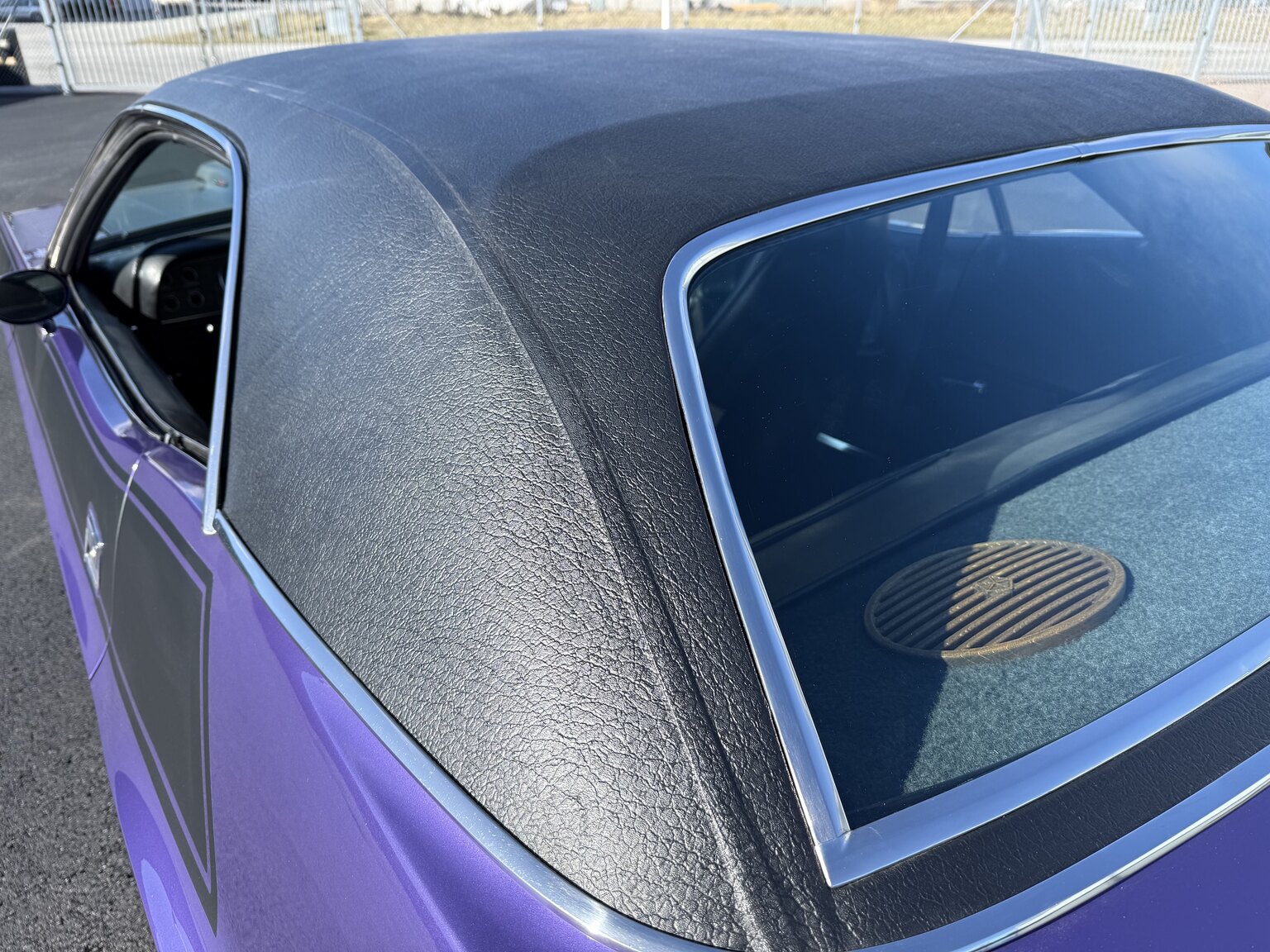 Exteriörbild på 1970 Dodge Challenger T/A 440 cui