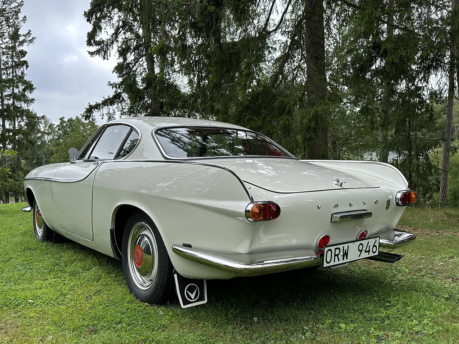 Exterior image of 1964 Volvo P1800S (85)