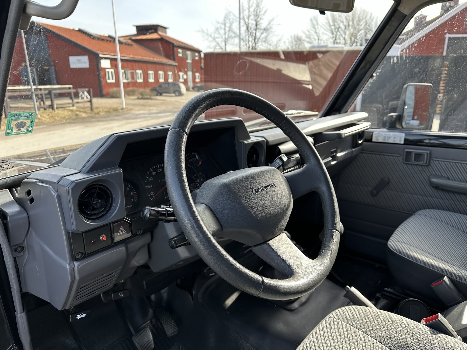Interior image of 1993 Toyota Land Cruiser Serie 70