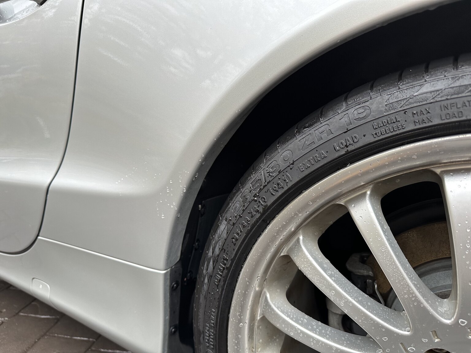 Exteriörbild på 2005 Mercedes-Benz SL 350