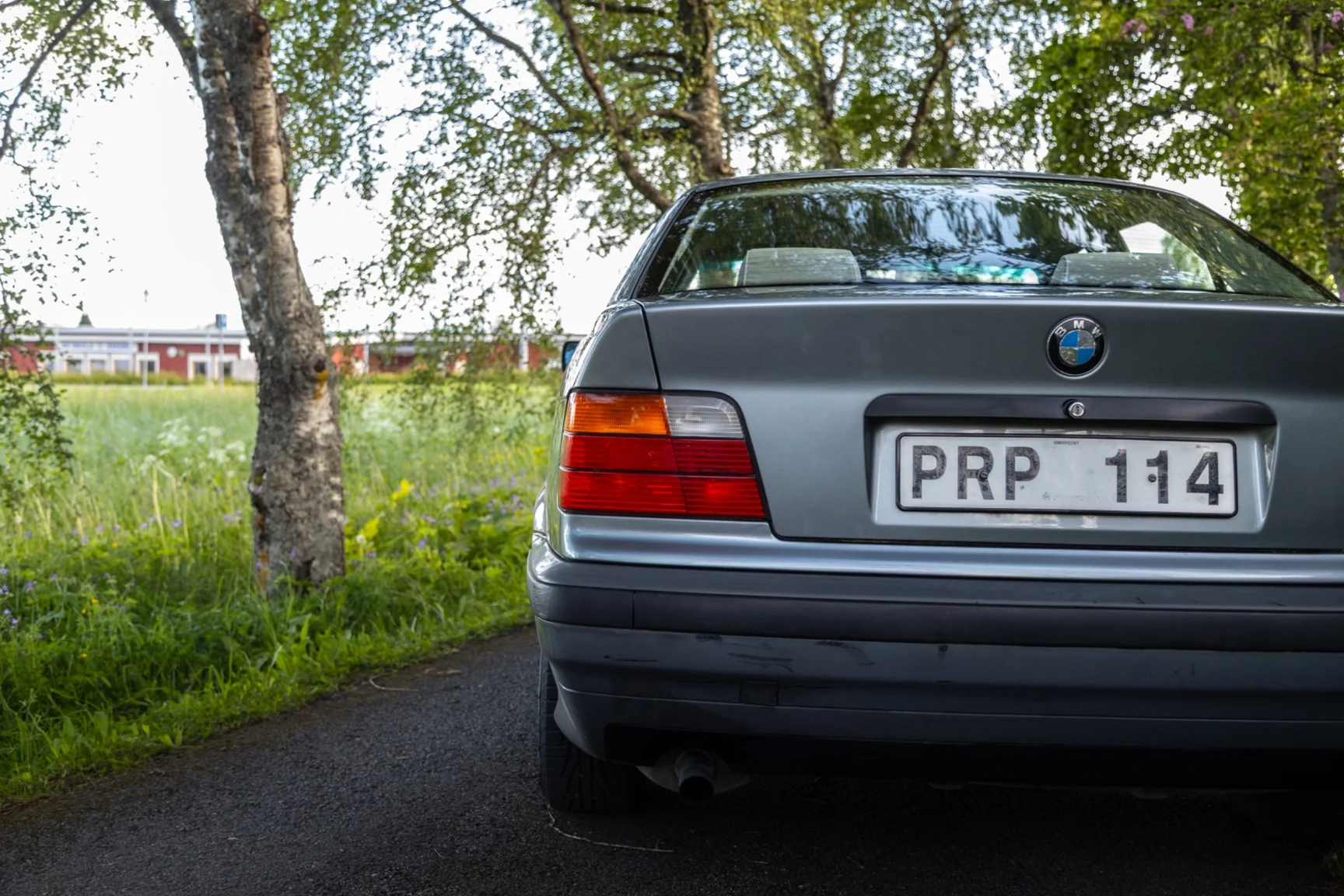 Exteriörbild på 1994 BMW 318i - NO RESERVE (17)
