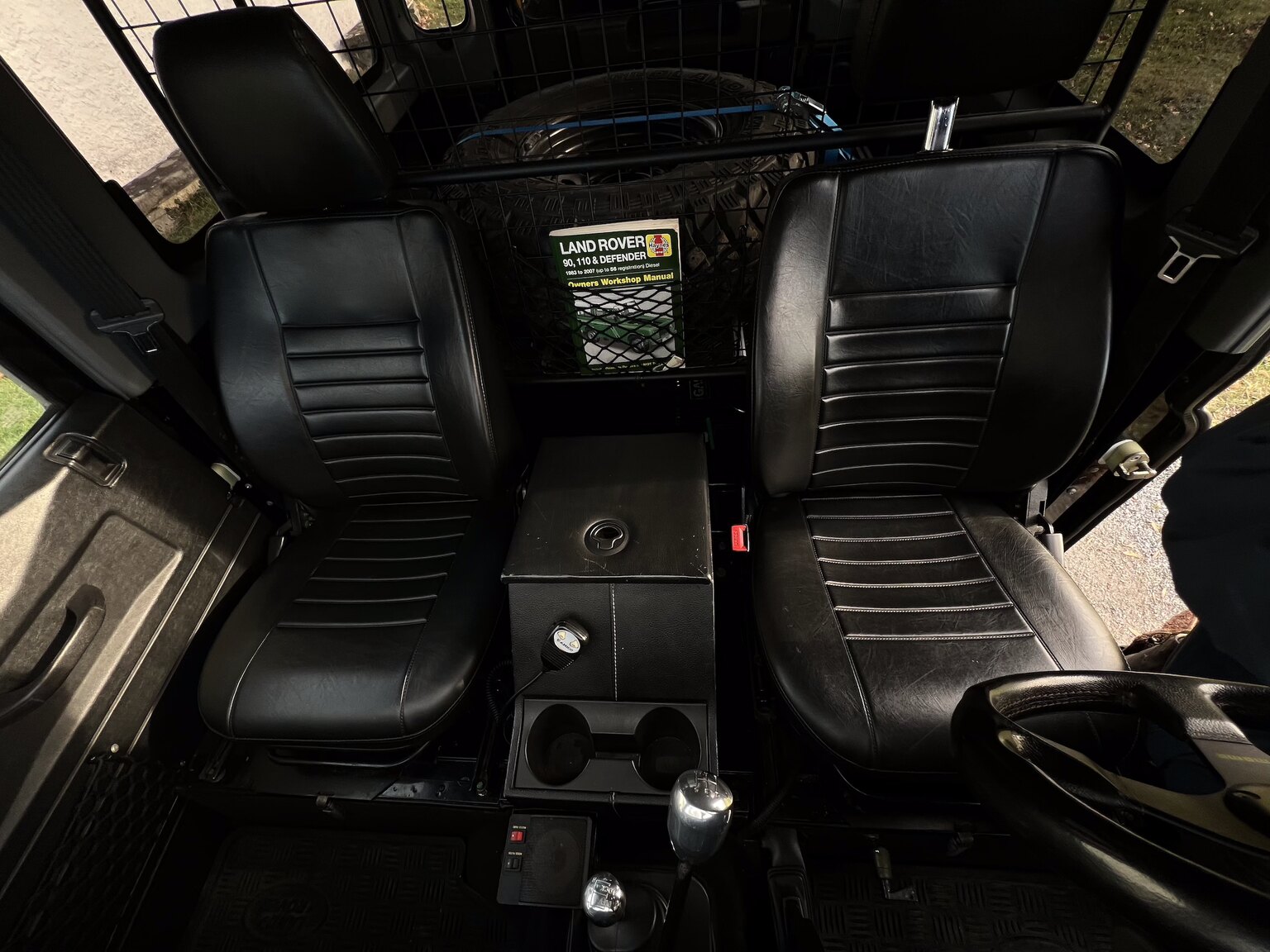 Interior image of 2002 Land Rover Defender 90 2.5 Td5