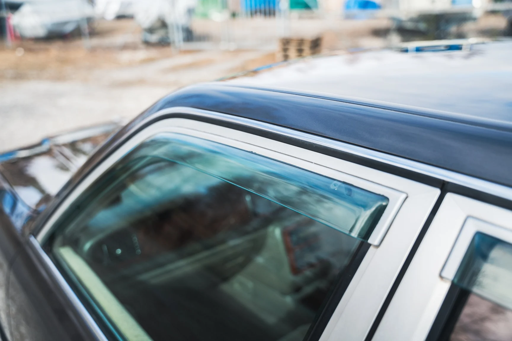 Aussenfoto 2000 Toyota Century V12 G50 (49)