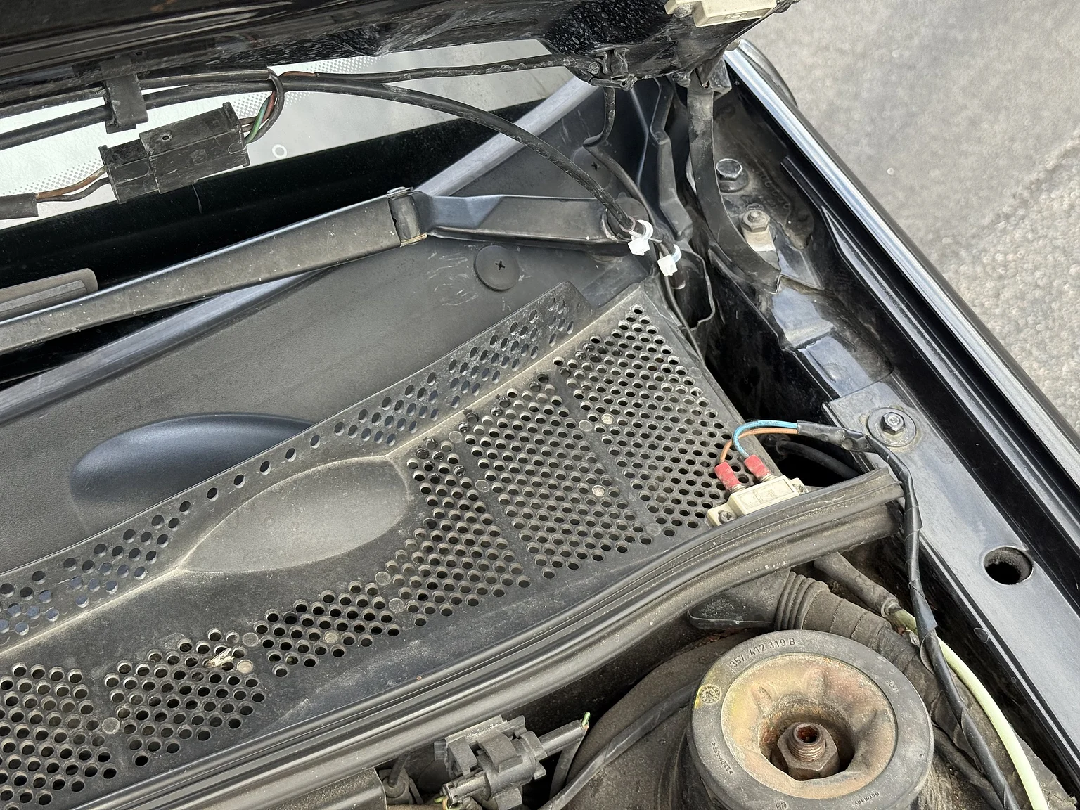 Aussenfoto 1994 Volkswagen Golf 3-door VR6 (9)