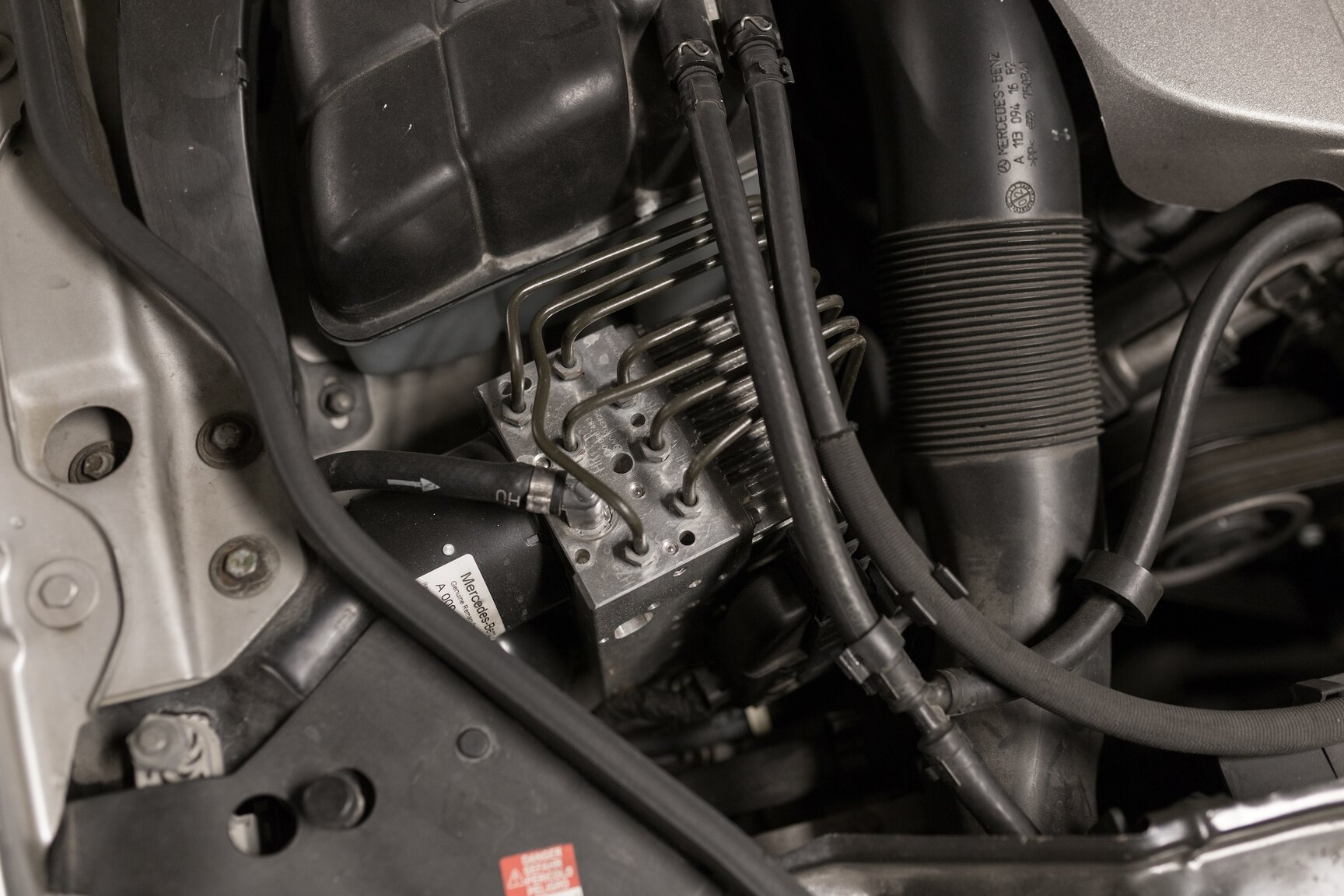 Image of 2002 Mercedes-Benz SL55 AMG mechanics