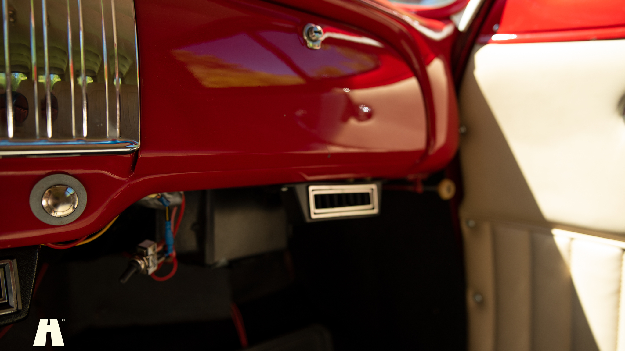 Innenraumfoto von 1952 Chevrolet Sedan Delivery Fire Truck (21)