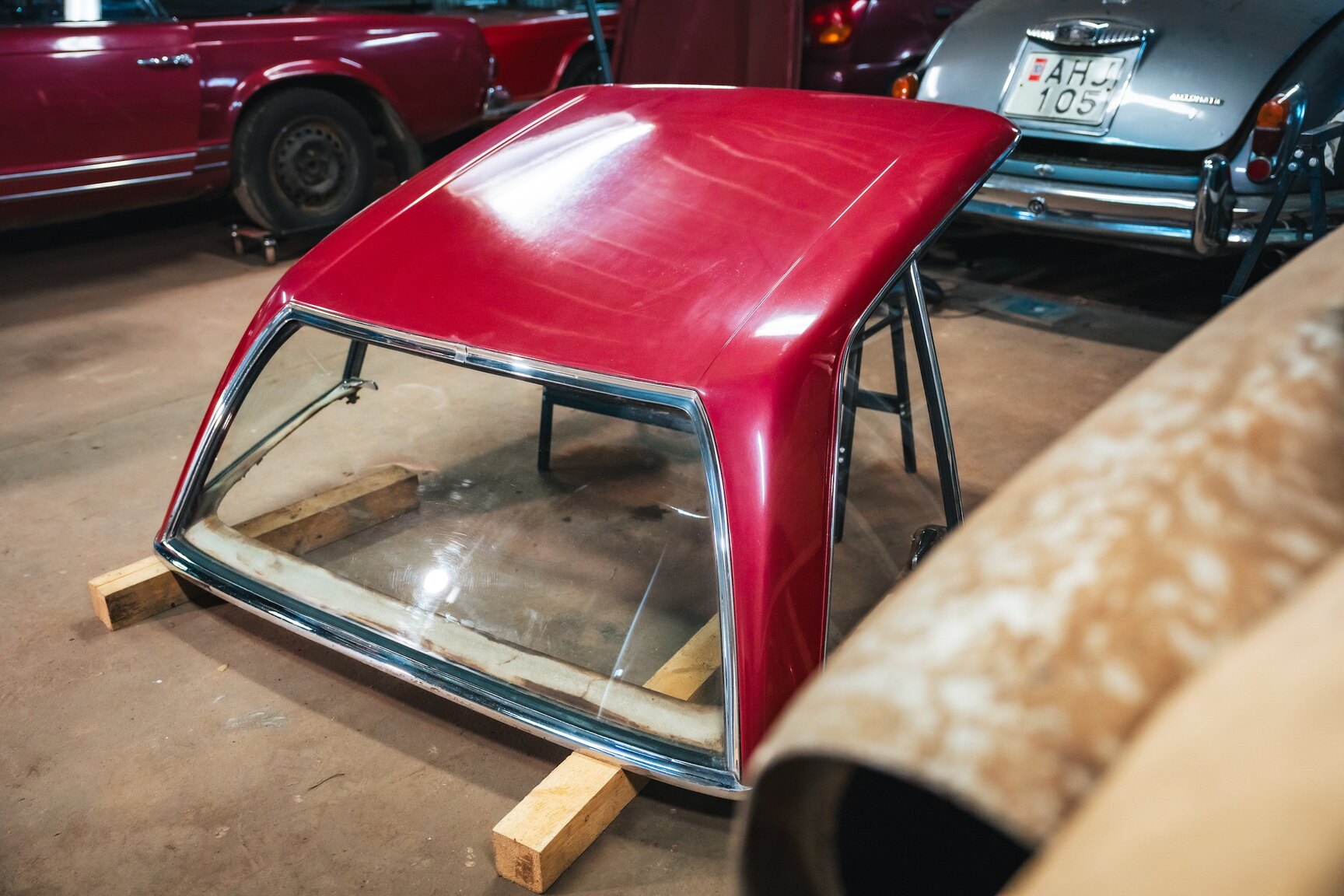 Exteriörbild på 1966 Mercedes-Benz 230 SL 