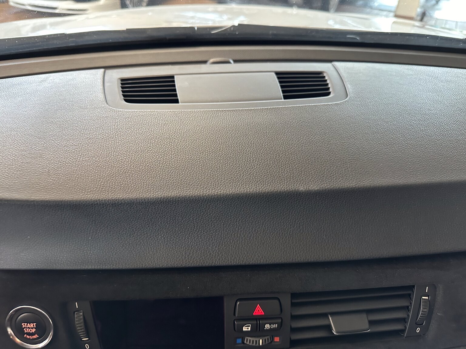 Interior image of 2012 ALPINA B3 GT3 Switch-Tronic