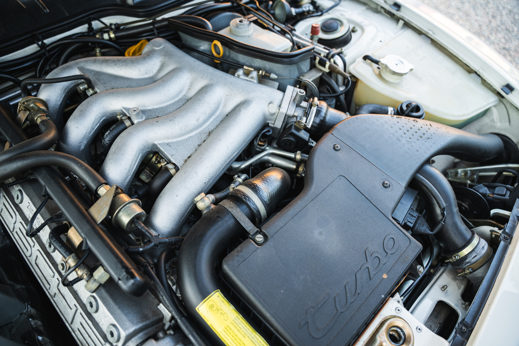 Image of 1991 Porsche 944 Turbo Cabriolet mechanics