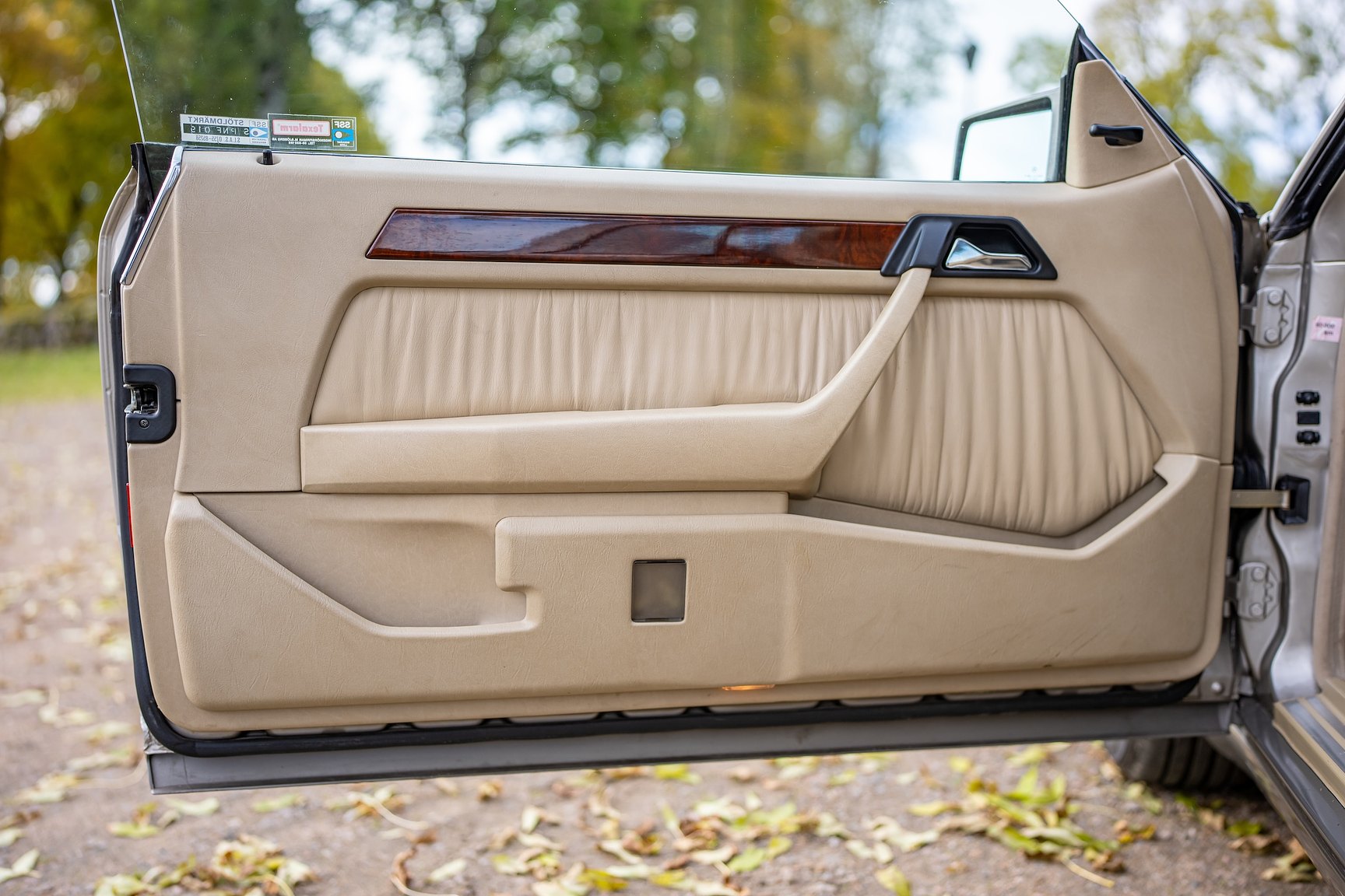 Interiörbild 1992 Mercedes-Benz 300 CE-24