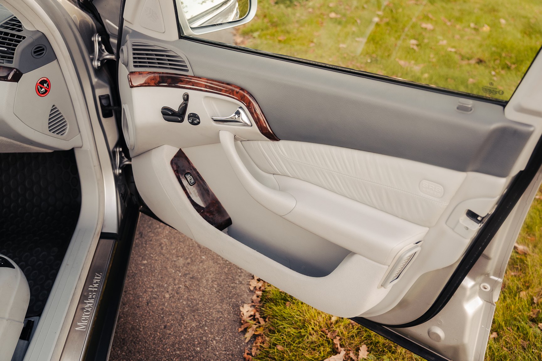Interiörbild 1999 Mercedes-Benz S 320