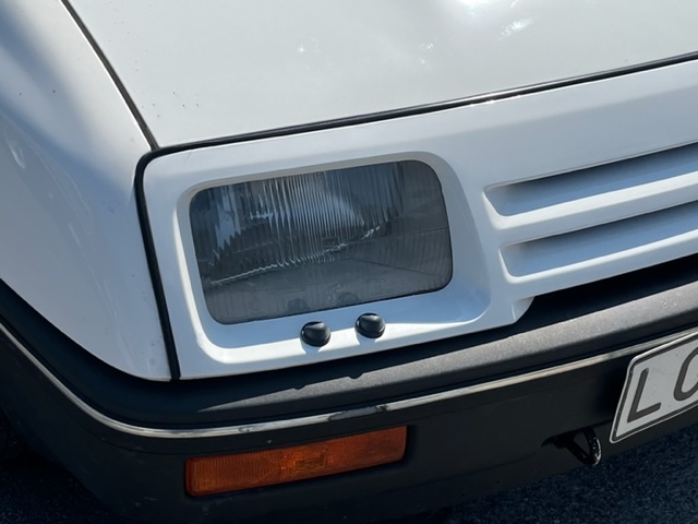 Exterior image of 1983 Ford Sierra