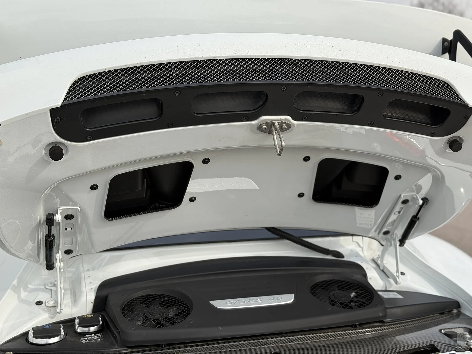 Image of 2016 Porsche 911 GT3 RS (4) mechanics