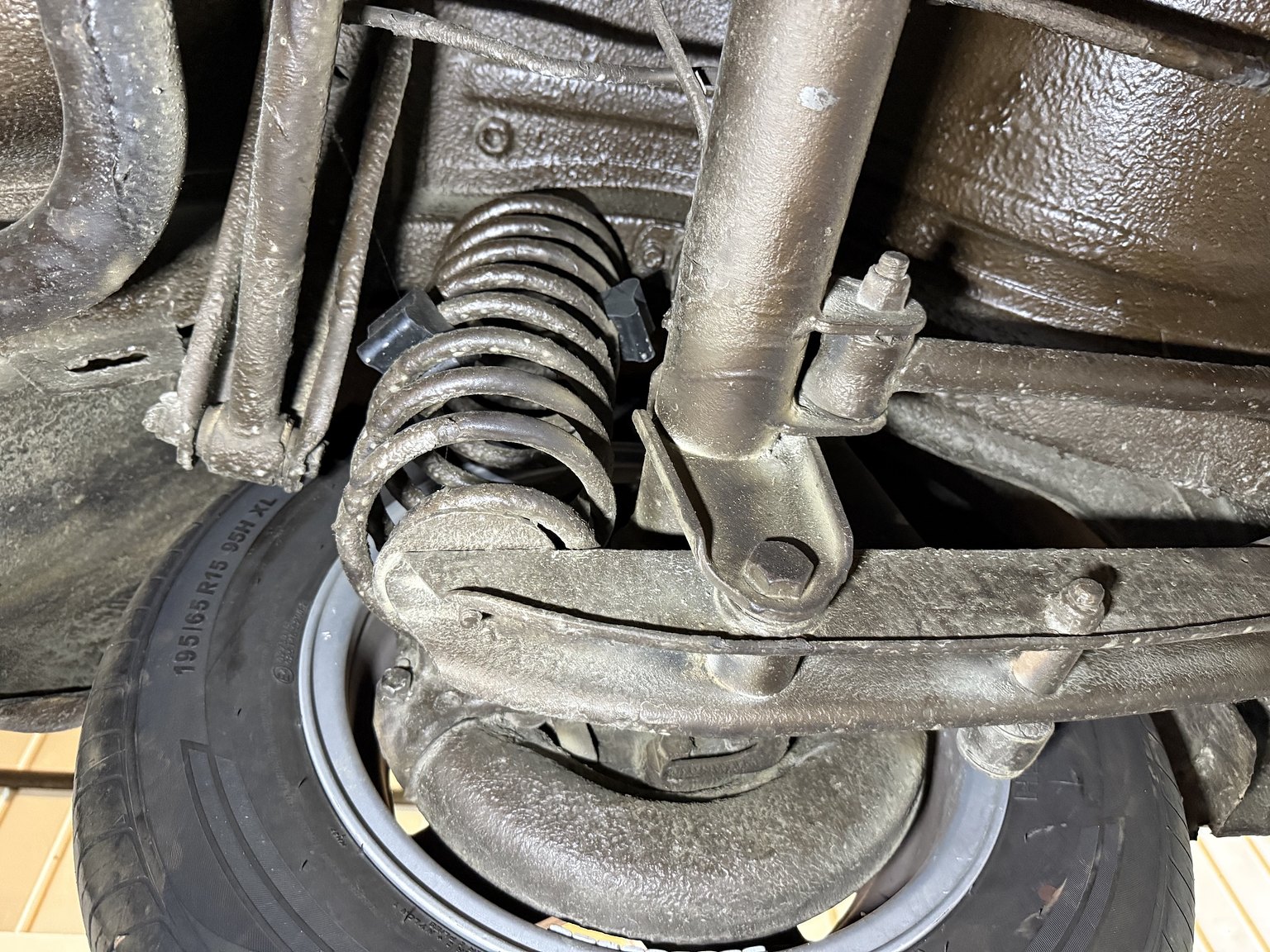 Image of 1970 Volvo 142 Automatic mechanics