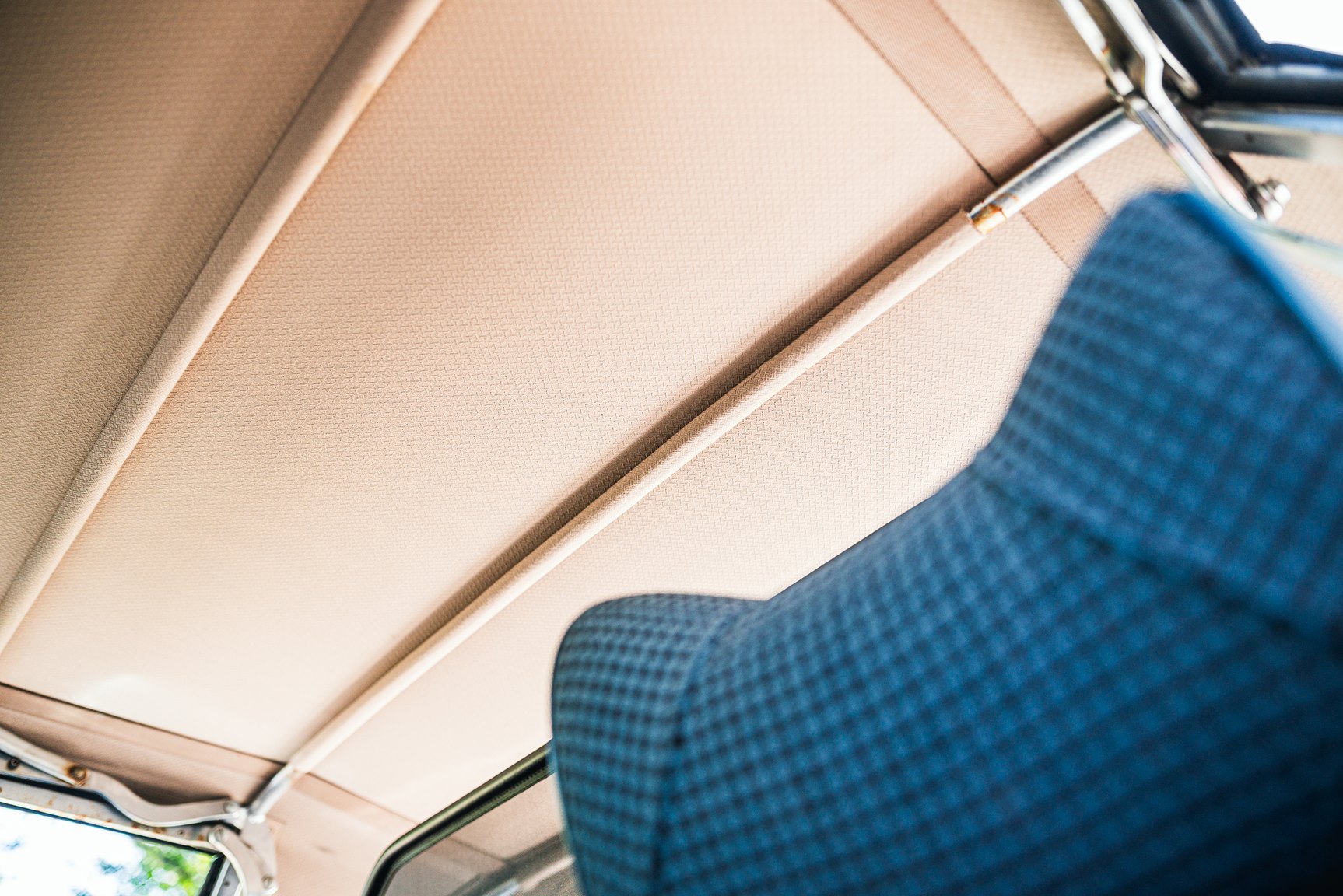 Interior image of 1972 Mercedes-Benz 350 SL