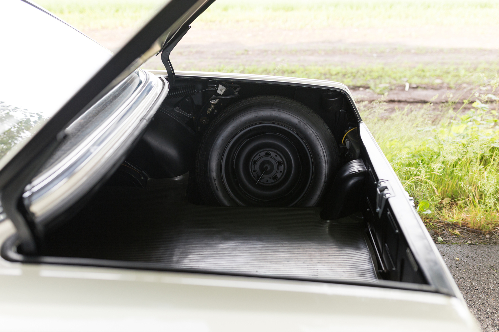 Innenraumfoto von 1971 Mercedes 250 C