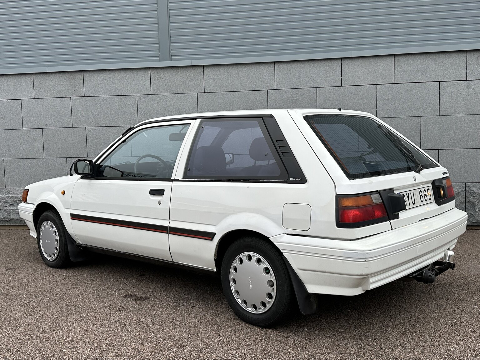 Aussenfoto 1988 Nissan Sunny (34)