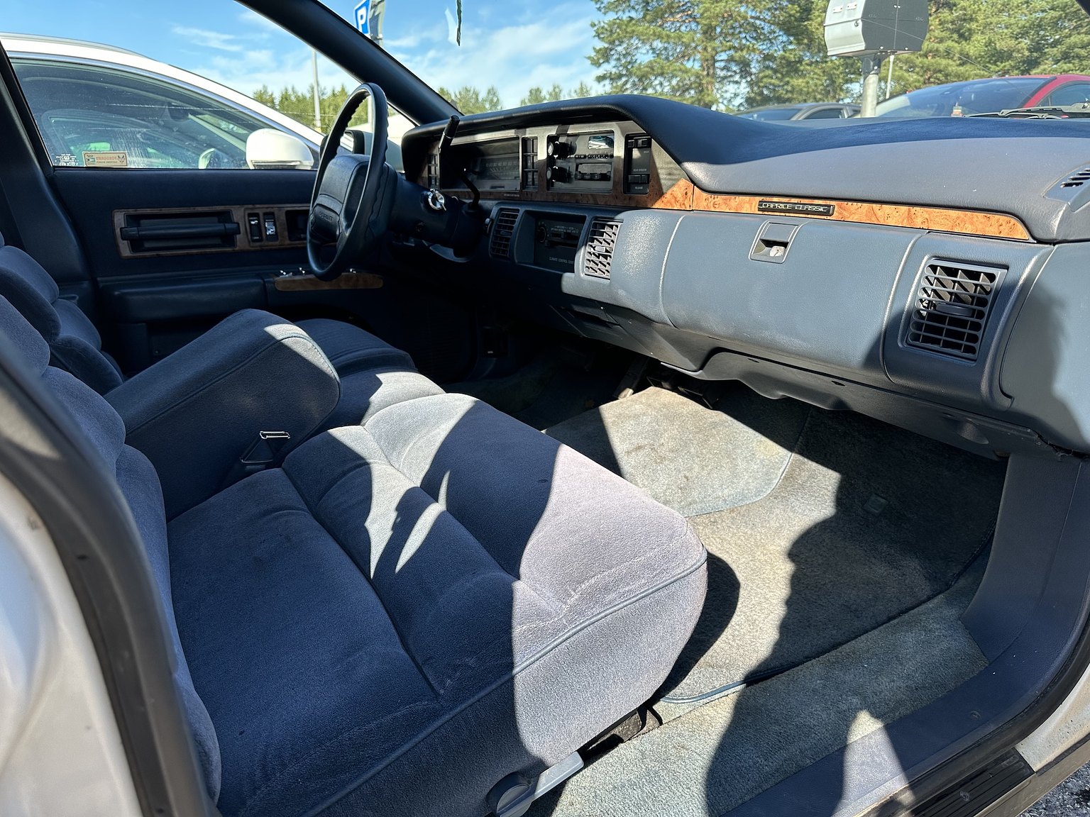 Interior image of 1993 Chevrolet Caprice Classic Wagon 5.7 V8 