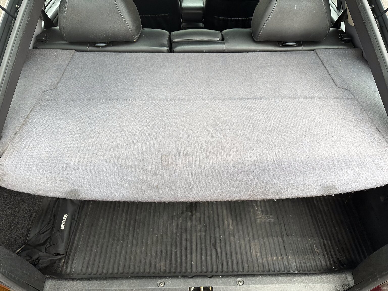 Innenraumfoto von 1988 SAAB 9000i