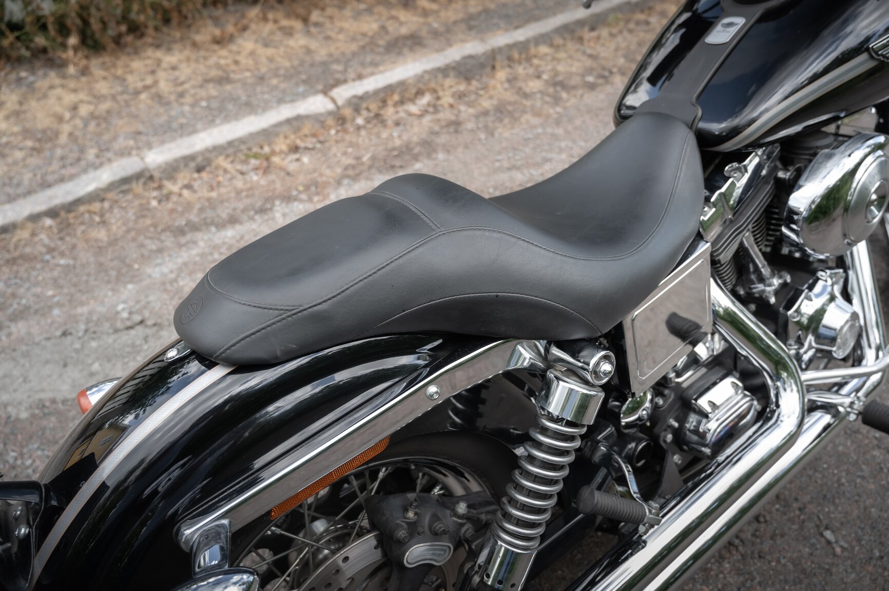 Exteriörbild på 2003 Harley-Davidson FXDL 100th Anniversary