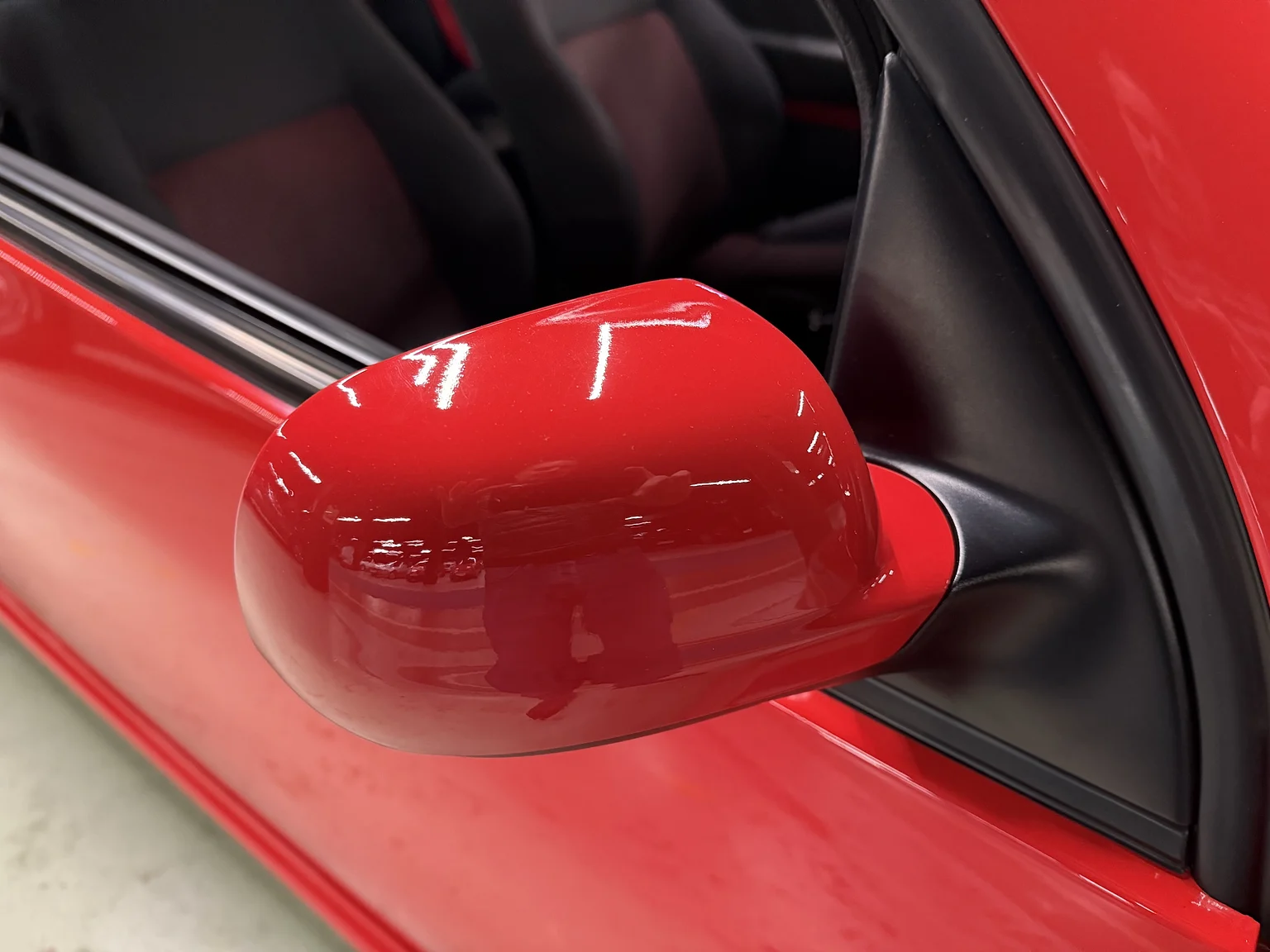 Exterior image of 2000 VW LUPO GTI 2001 (12)