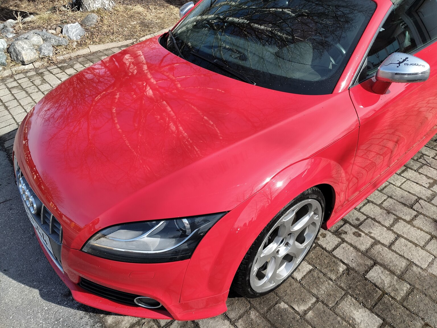 Exterior image of 2009 Audi TTS Roadster