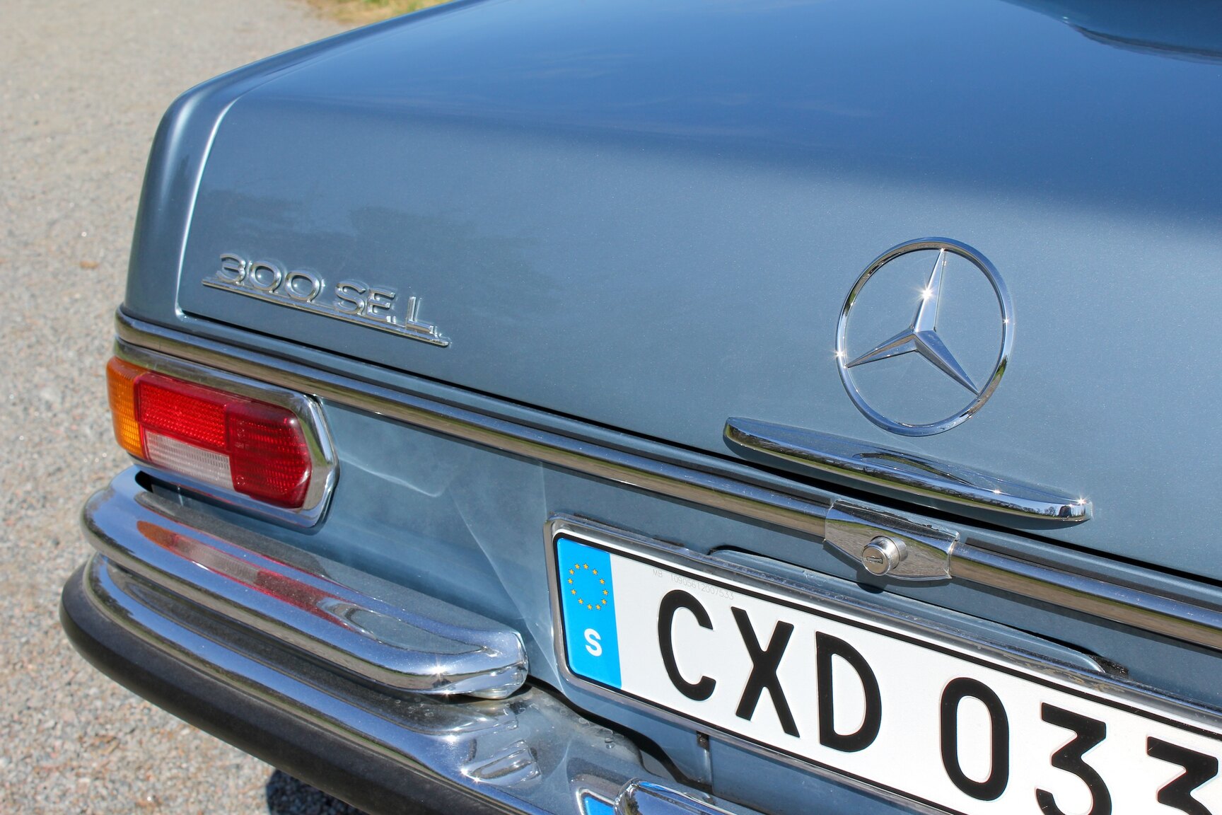 Exteriörbild på 1972 Mercedes-Benz 300 SEL 3.5