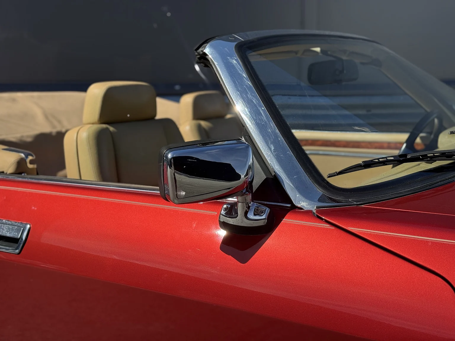 Exterior image of 1993 Jaguar XjS Cabriolet (18)