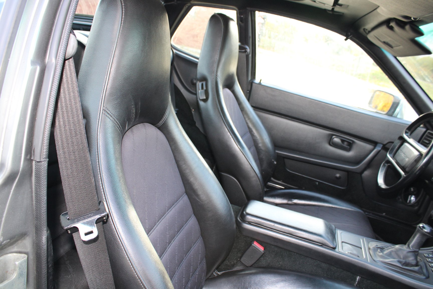 Innenraumfoto von 1991 PORSCHE 944 S2