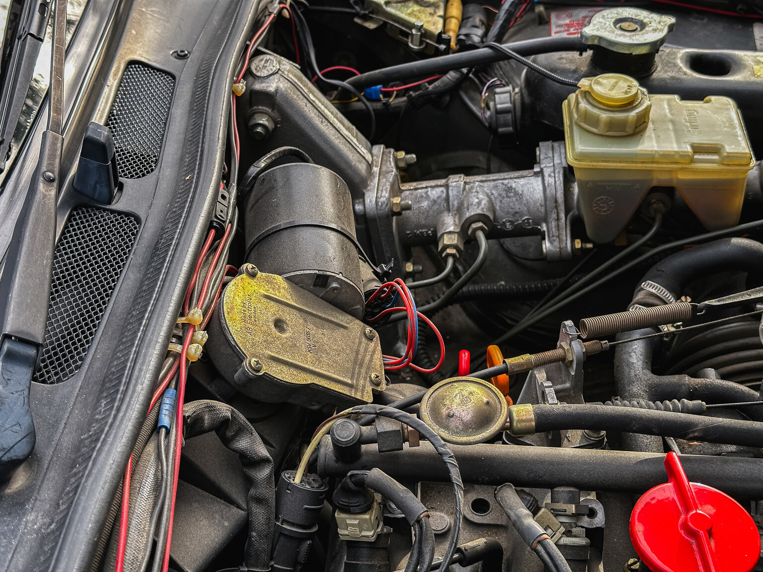 Image of 1988 Jaguar XJ Sovereign mechanics