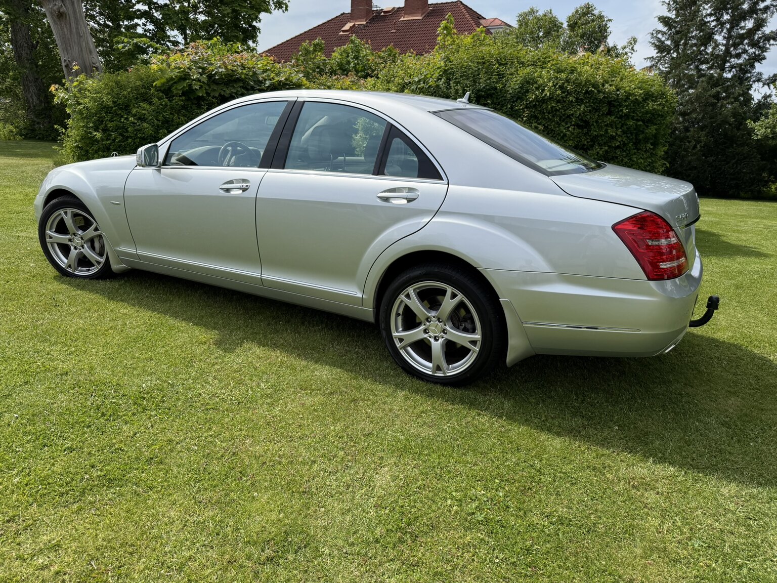 Exteriörbild på 2011 Mercedes-Benz S 500 4MATIC 