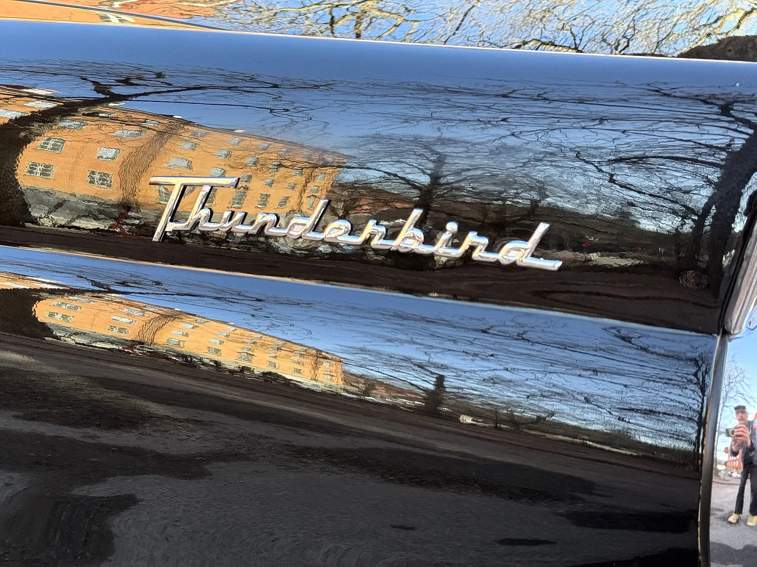 Exterior image of 1955 Ford Thunderbird (47)