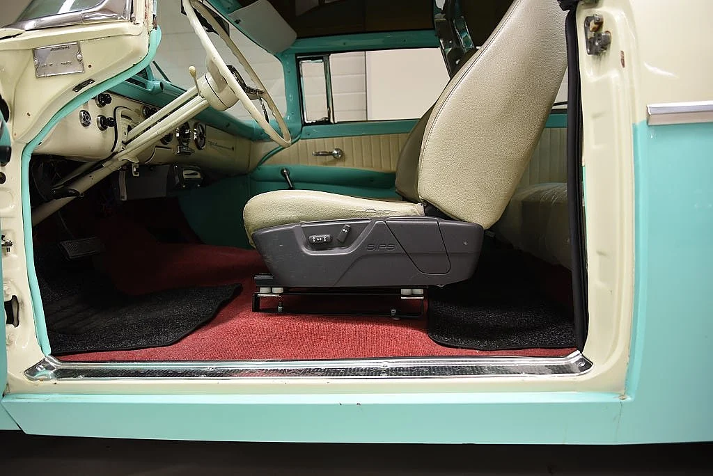 Bild von 1955 Ford Fairlane (28)