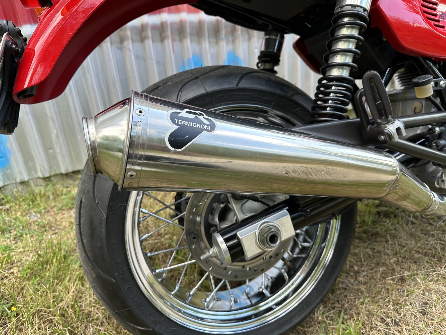 Aussenfoto 2006 Ducati 1000 GT (39)