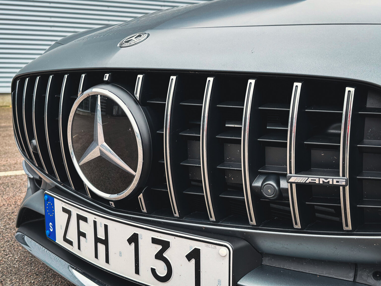 Exteriörbild på 2018 Mercedes Benz AMG GT C