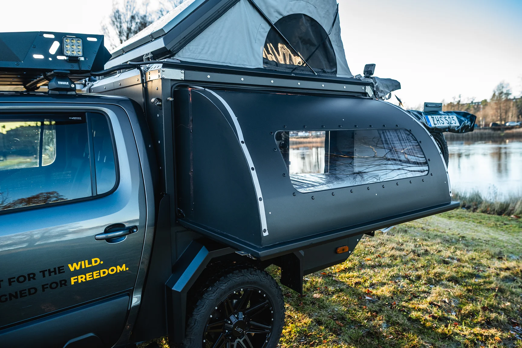 Exterior image of 2020 Northea Camper Expedition Volkswagen Amarok (21)