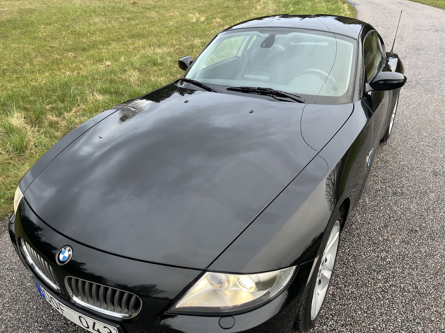 Exterior image of 2007 BMW Z4 3.0Si Coupé