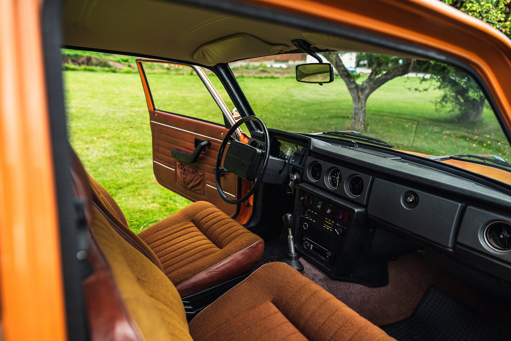 Interior image of 1974 Volvo 142 2.0