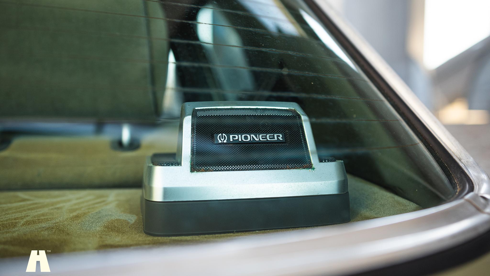 Innenraumfoto von 1985 Mercedes-Benz 200 Series 3  (60)